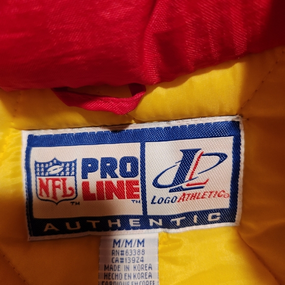 Vintage 90's KC Chiefs Logo Athletic "Authentic" NFL Proline Puffer Jacket - Picture 3 of 5